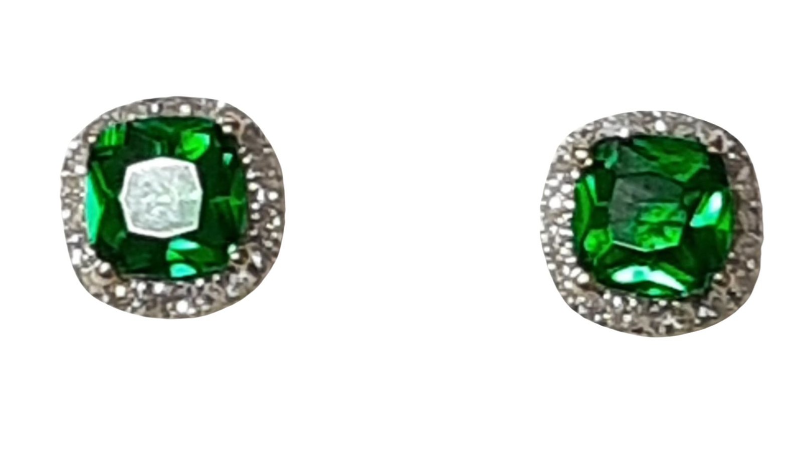 14K 0.12CT D-EARRING LDS RDS GREEN CUSHION 0.12 DIM 5*5